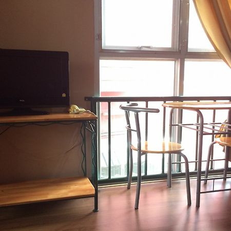Baan Khun Mae Apartment Бангкок Екстер'єр фото