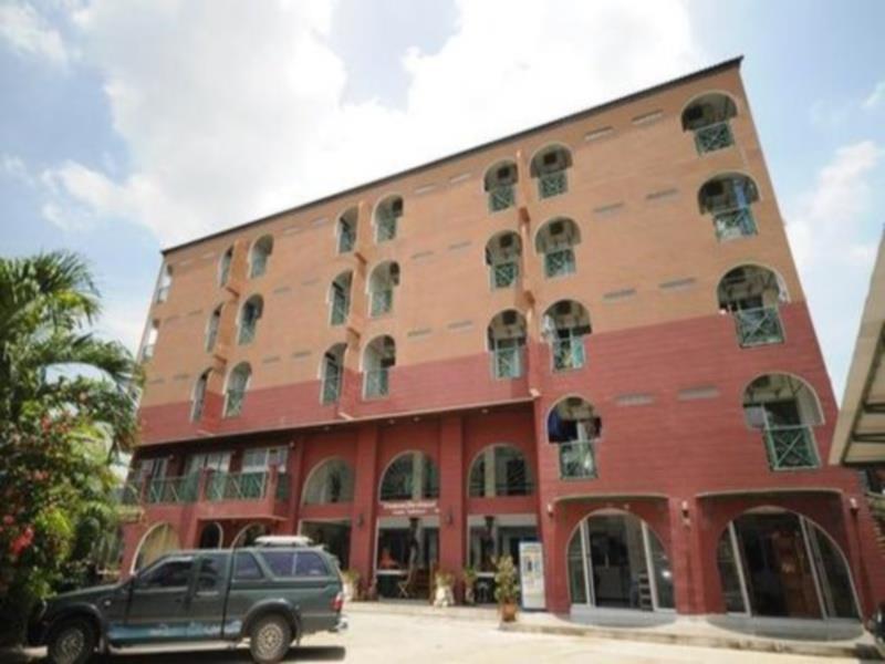 Baan Khun Mae Apartment Бангкок Екстер'єр фото