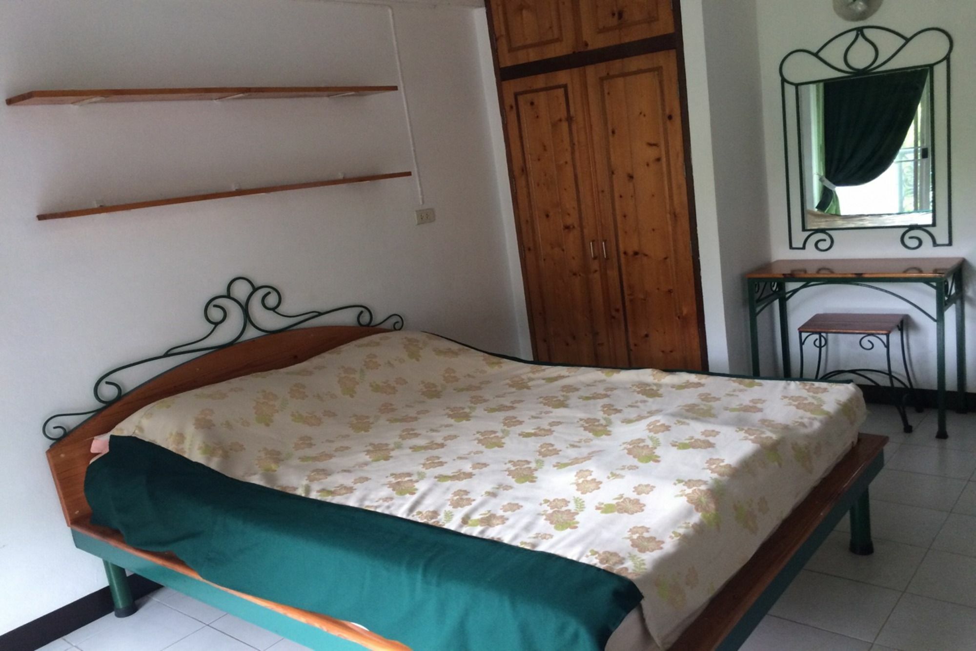 Baan Khun Mae Apartment Бангкок Екстер'єр фото