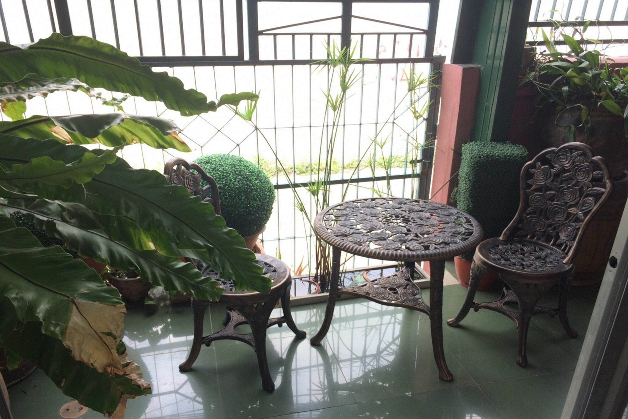 Baan Khun Mae Apartment Бангкок Екстер'єр фото