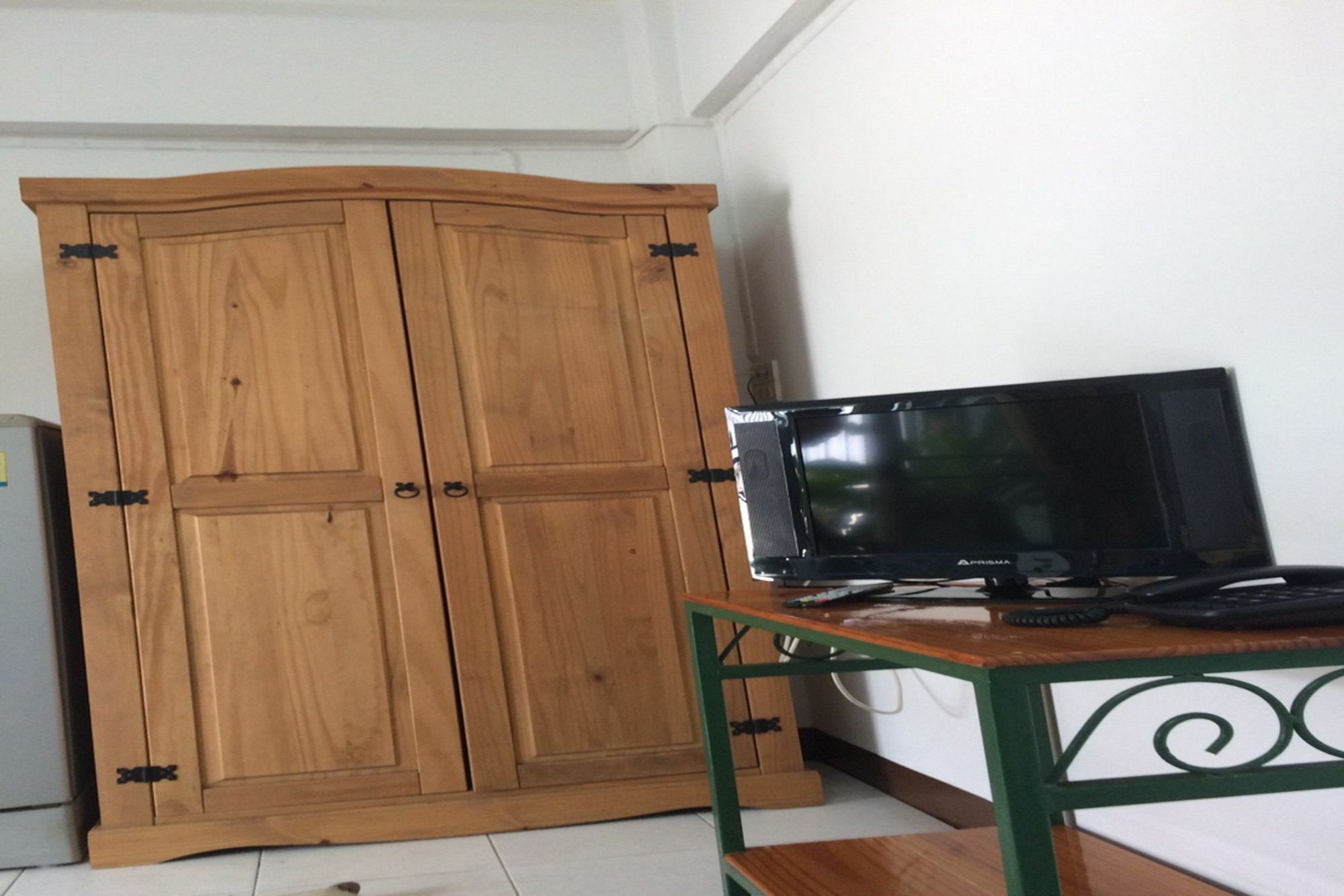 Baan Khun Mae Apartment Бангкок Екстер'єр фото